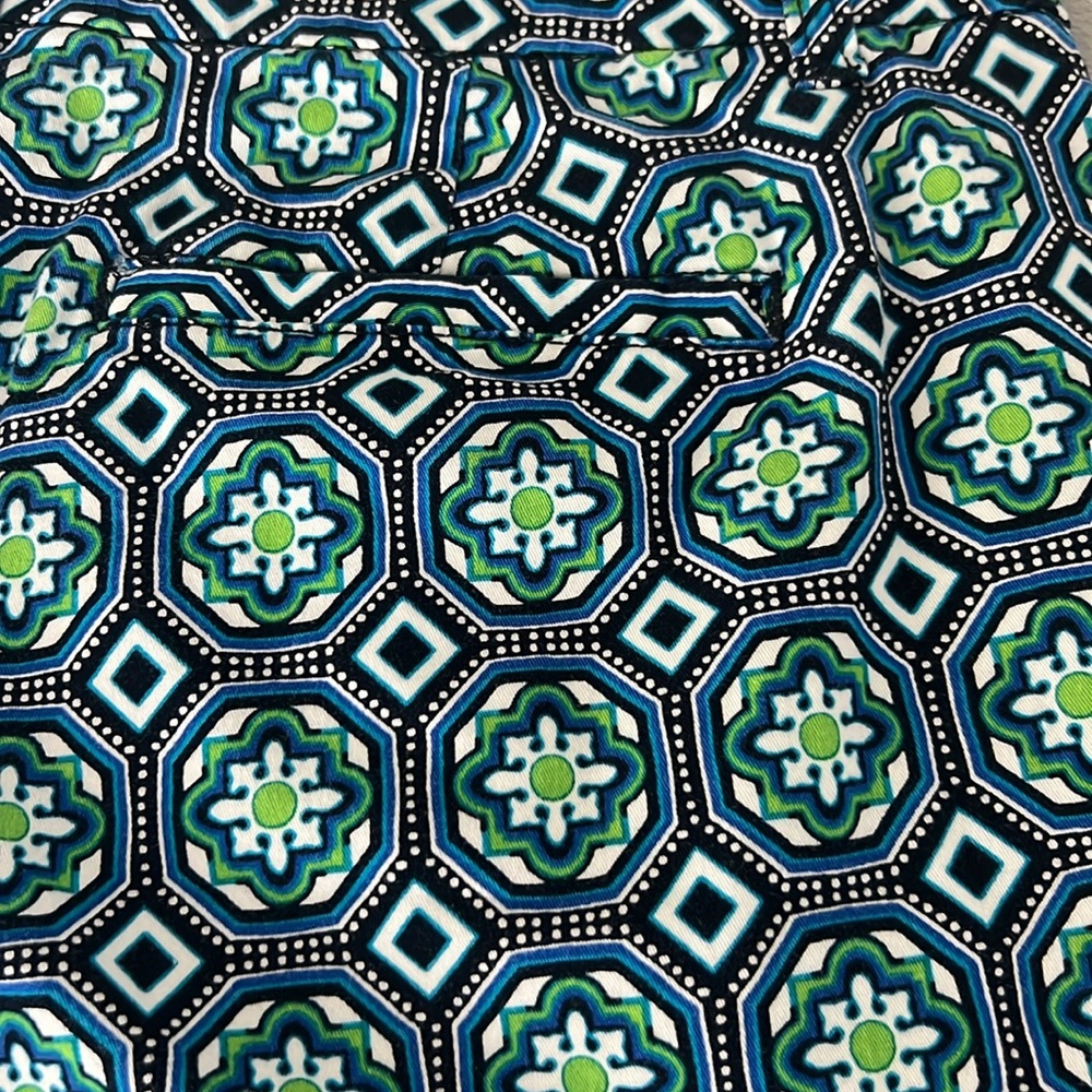Crown & Ivy Multicolor Geometric Shorts Size 12 Cotton Twill 4 Pocket Zipper - Picture 5 of 5